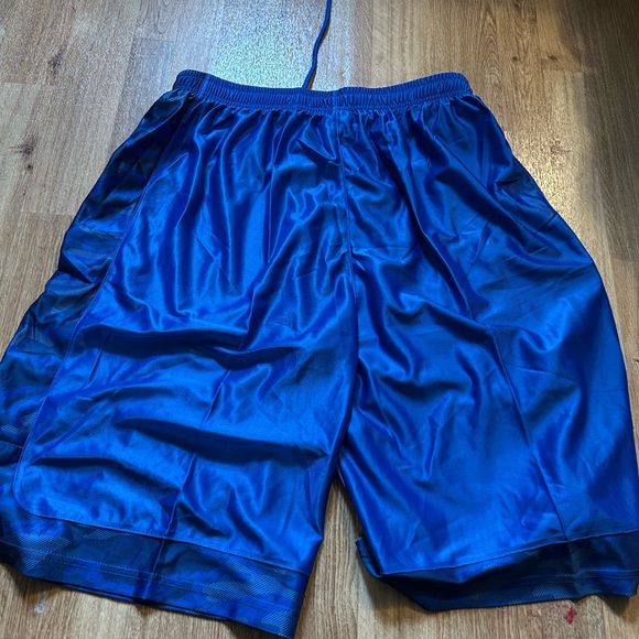 Blue Athletic Basketball Shorts with Elastic Waistband - Picture 5 of 5